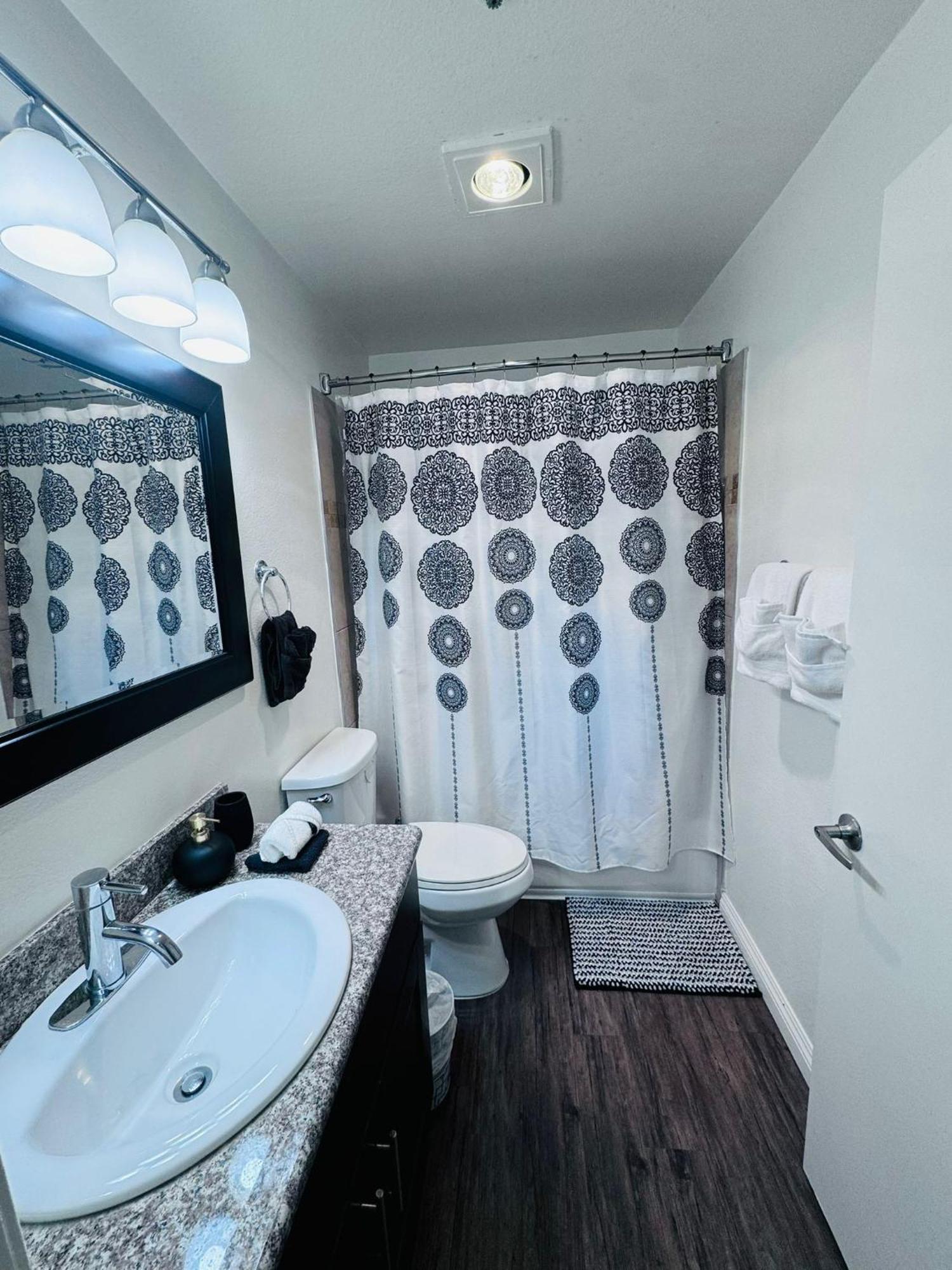 Amazing Universal Studios Loft Free Parking Los Angeles Eksteriør bilde